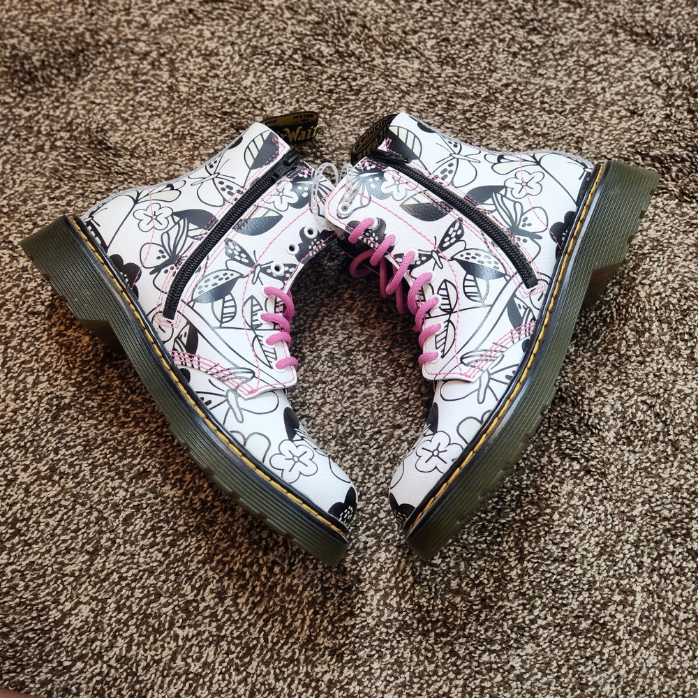 NWOT Dr. Martens 1460 Pascal T Meadow Print Athena FLORAL Boot Kids Size 5 - Picture 4 of 7